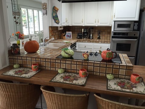 Kitchen and bar seating