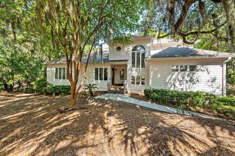Welcome to 2626 High Hammock Road!