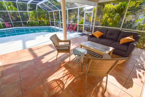 End of day - Happy Hour lounging time!