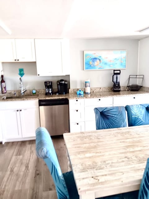 Open concept kitchen and leaving room