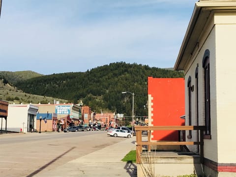 Welcome to Rancho Deluxe.  You can't get any closer to the action in Philpsburg.