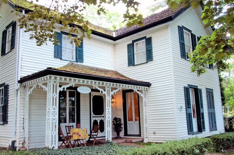 The Flynn House street view