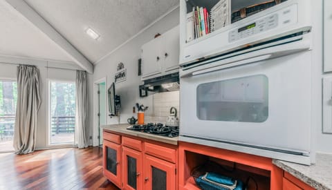 Fully stocked kitchen