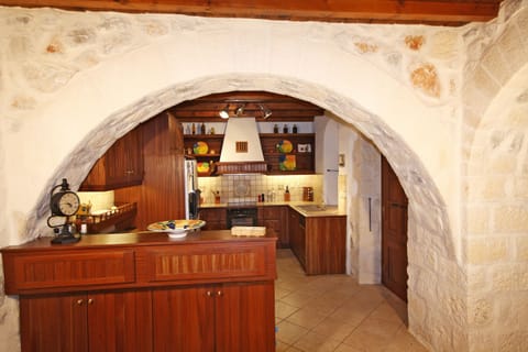 Kitchen South wing