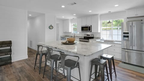 171 Seacrest Kitchen