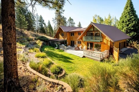 “Truly an amazing property, add the wild life and I could stay forever!”-Edward