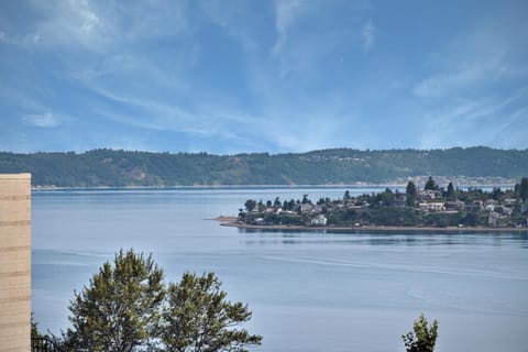 Commencement Bay