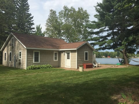 Driveway view of cottage