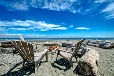 Beach fire pit