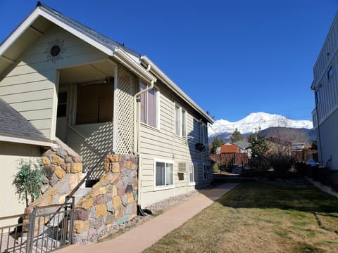Side yard with Mt. Shasta