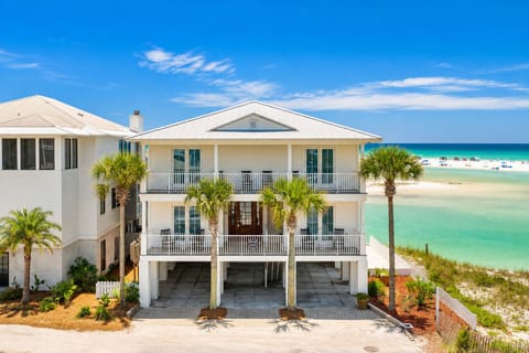 Abaco Exterior