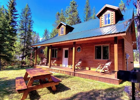 Highlander Cabin | Front View
