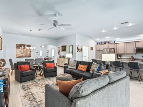 6-_OpulentREMedia-17