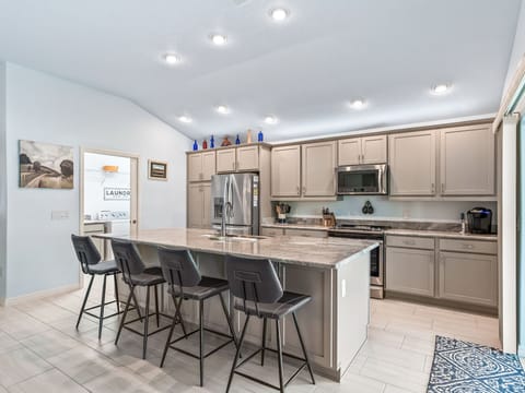 7-_OpulentREMedia-18