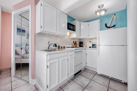 Kitchen Offers Basic Cookware and Dining Essentials