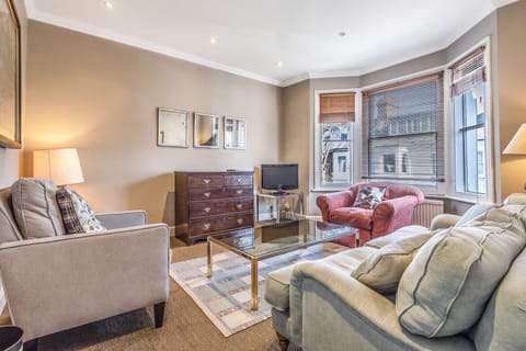 Cosy & comfy sitting room