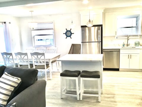 Open floor plan for entertaining