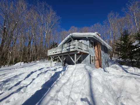 Private house on quiet road, ample parking for 3-4+ cars, view of mountain.