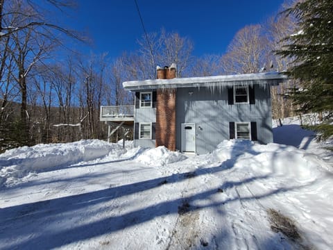 Ample parking for 3-4+ cars. Short walk or less then 2 min drive to drop off.