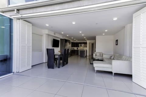 New Condo With Ocean View - Bottom unit Apartment in Balboa Peninsula