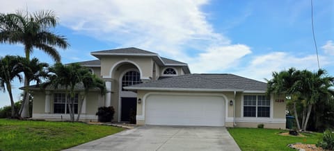 Waterfront Paradise with Private Dock & Tiki Hut
