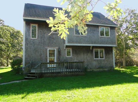 Front of house and front yard. Kind of plain outside, but come see the inside!