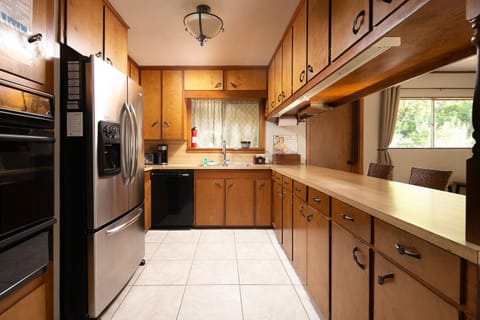 Full kitchen which includes dishes, all appliances and cookware.