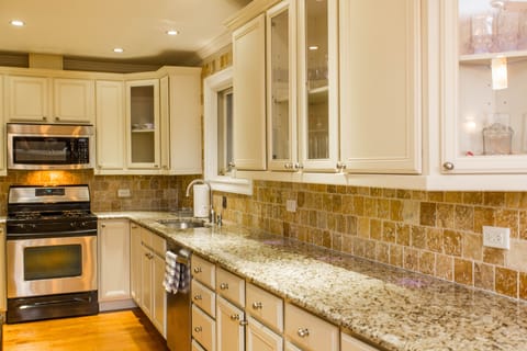 Spacious fully stocked kitchen 