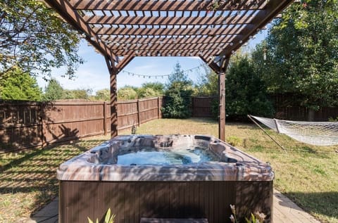 7 person with lounger, blue-tooth, 2 subwoofers, waterfall, lights inside & above