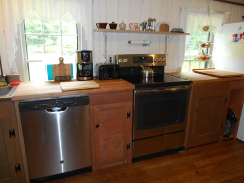 New stove and dishwasher, butcher block counter