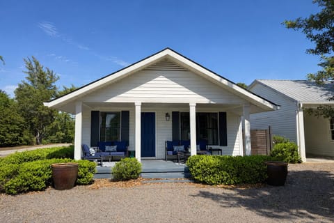 The Gallery - in the heart of Downtown Ocean Springs