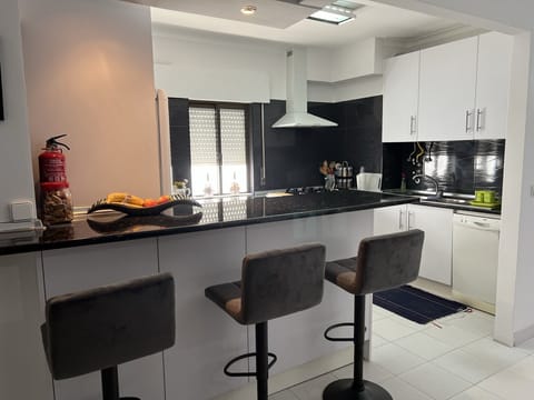 Beautiful and Renovated open concept kitchen 