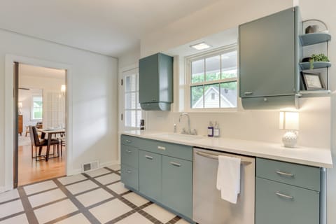 Main Kitchen | Main Level | Breakfast Nook