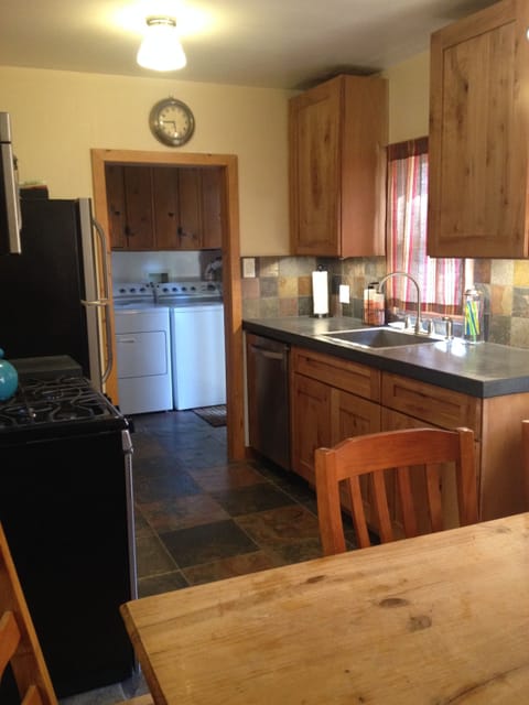 Open floor plan -  kitchen, dining room and laundry room 