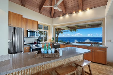 FULLY EQUIPPED KITCHEN WITH OCEAN VIEWS