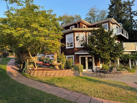 Well maintained grounds for 1.5 acres.