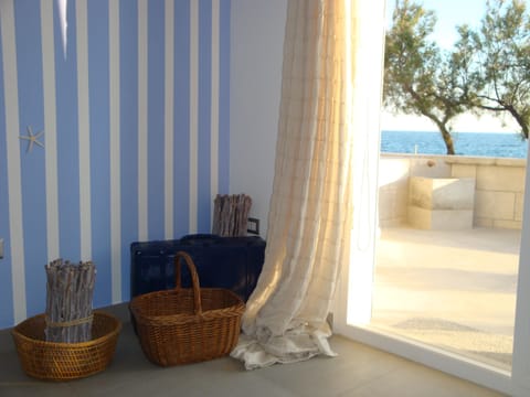 LIVING ON THE SEA