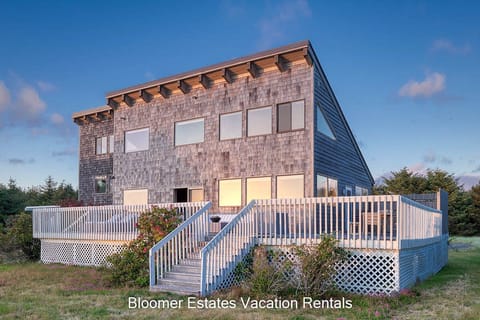 The windows on this home help make the inside feel so open and bright!