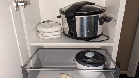 Rice Cooker, Waffle Maker and Slow Cooker
