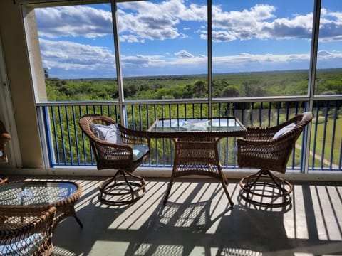 Estuary view , time to relax and enjoy the sunsets