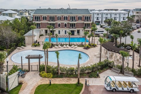 2 brand new pools and a large hot tub! Free tram to beach!