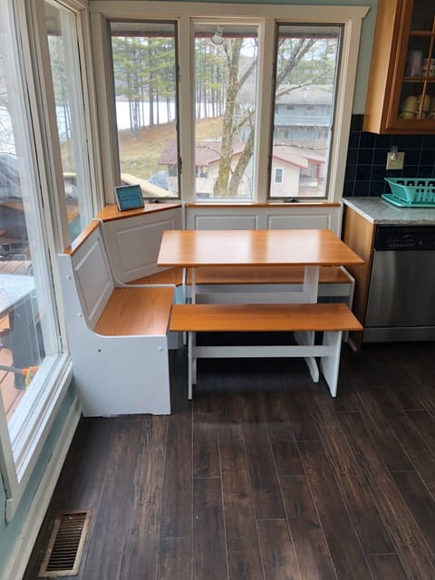 Breakfast nook
