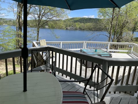 Two level deck with beautiful views of the Lake.
