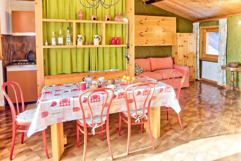 Dining Room, Living Room