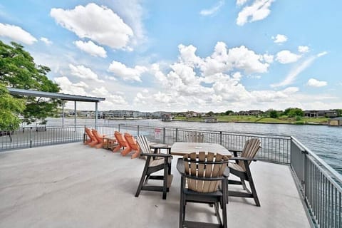 Boat Dock Lounge area upstairs with views water views!