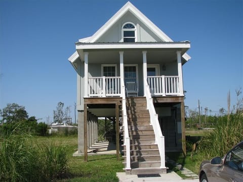 Front of Coastal Cottage