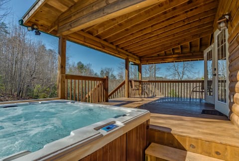 Welcome to Piney Knob Lodge