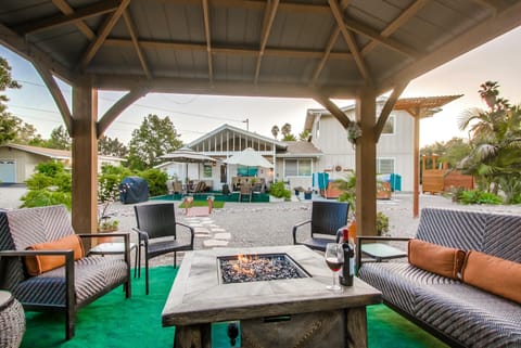 There are many areas for people to relax and congregate. 
