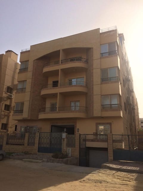 112 AUC Residence 