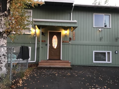 Front. Ring doorbell cam & spotlight next to front door. Cams on record 24/7